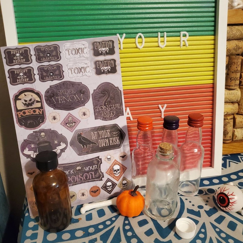 Diy Halloween potion bottle kit upcycle stickers potion - Picture 10 of 10